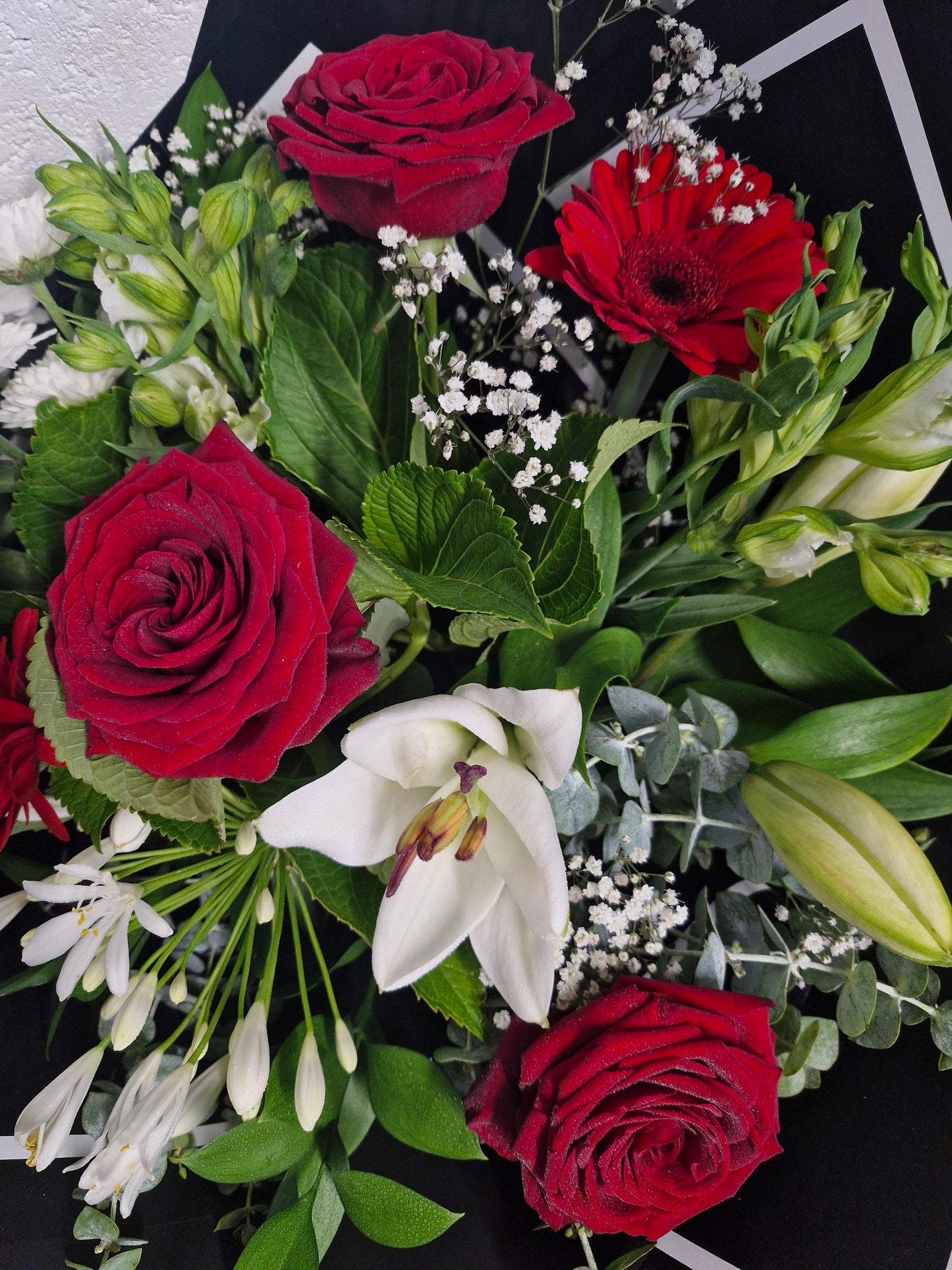 'Lovebomb Bouquet'