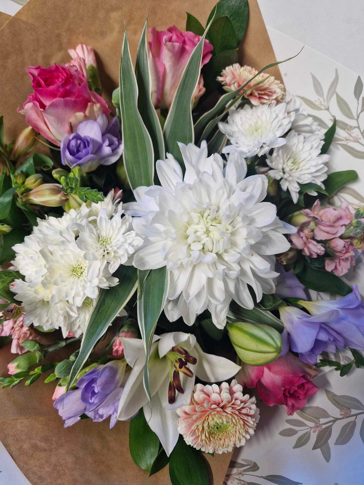 'Amazing' - Florist Choice XL
