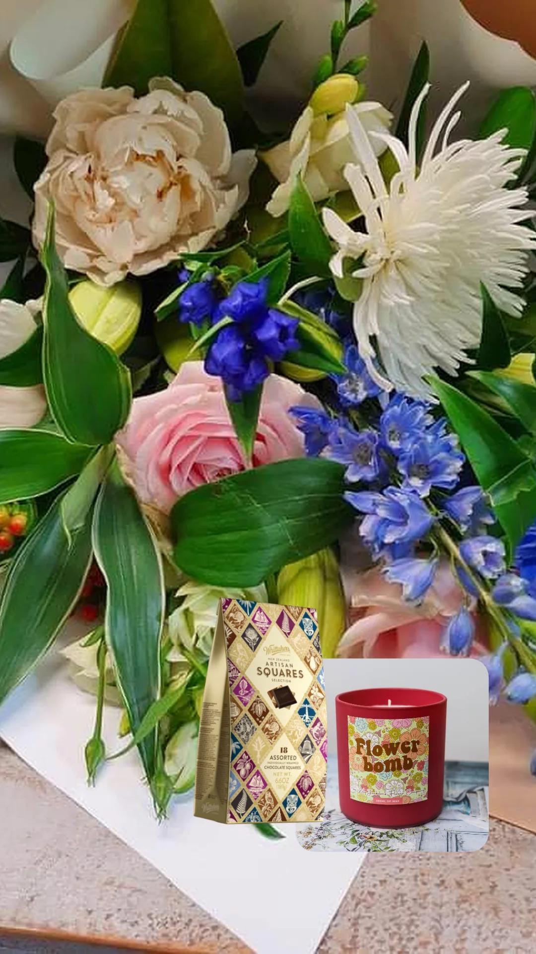 Florist Choice XL/Flowerbomb Candle/Artisan Chocolate
