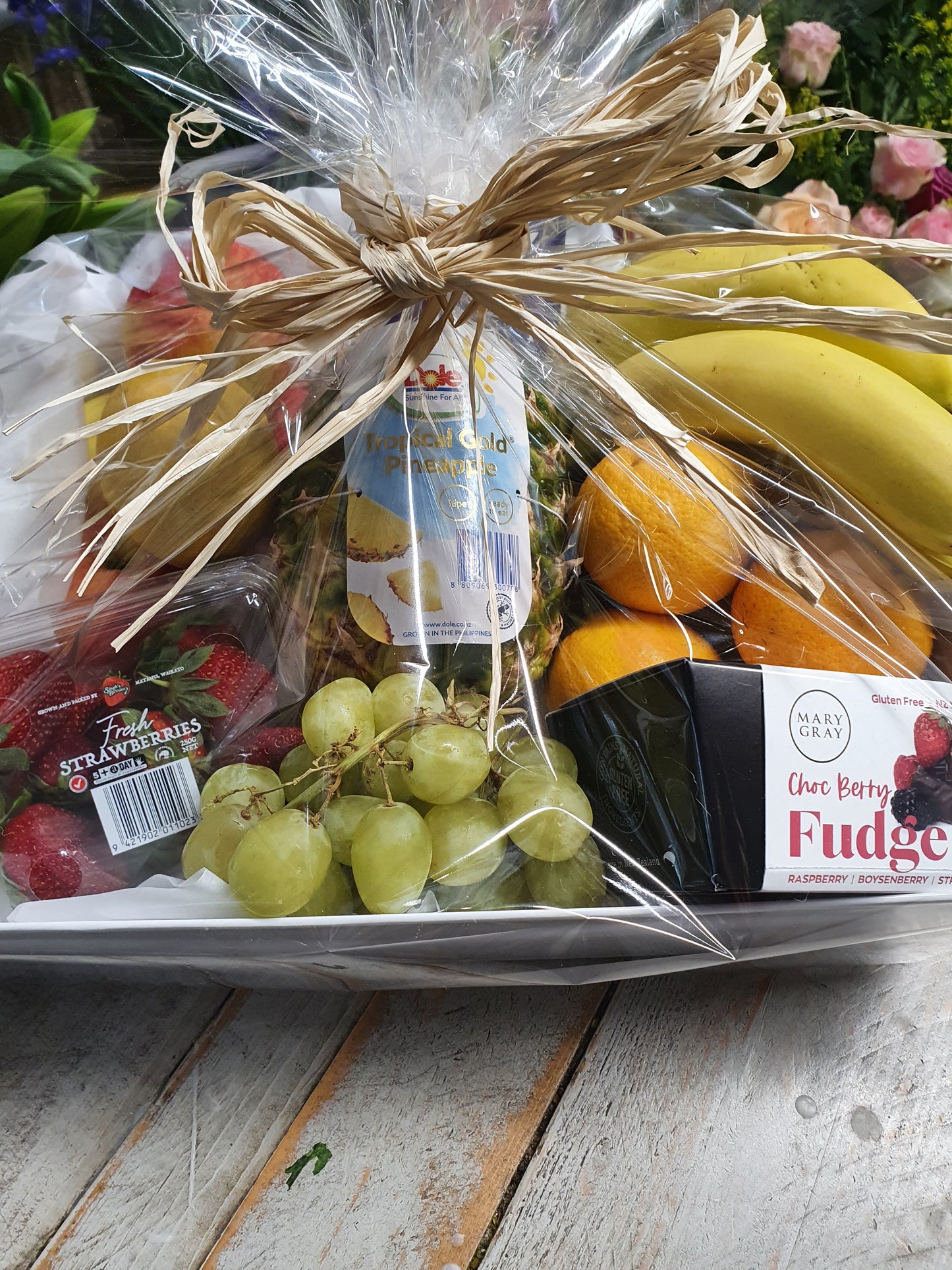 Fresh Fruit & Chocolate Hampers