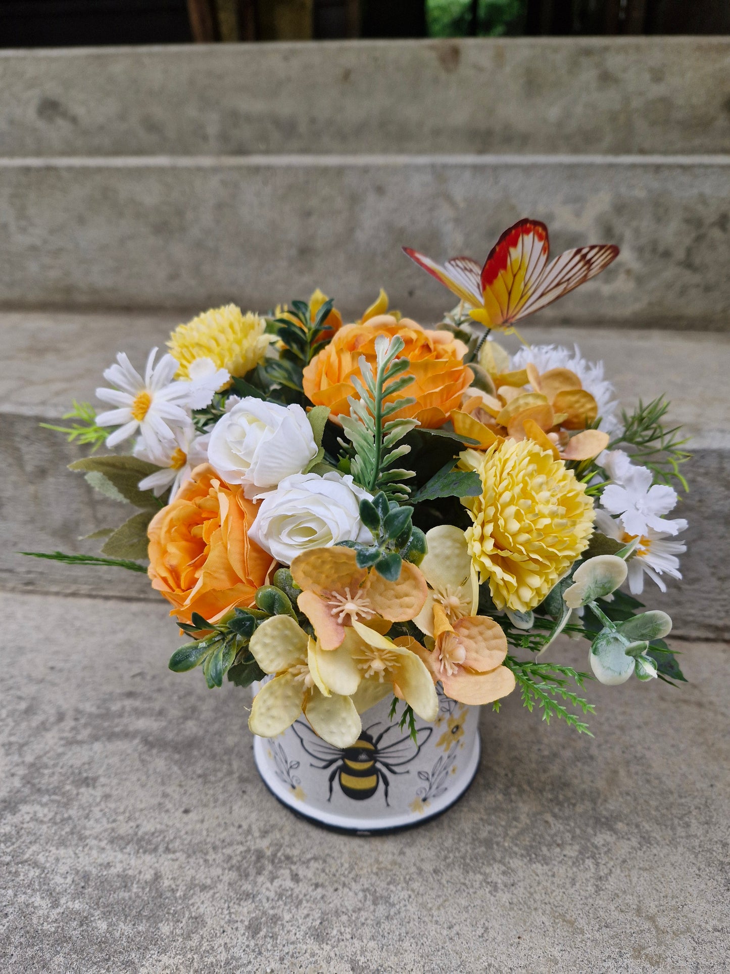 Buzzy Bee Graveside Pot